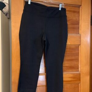 Duluth Trading Company Women’s NoGA Classic Leggings in Black